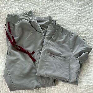 Grey Figs scrub set. Size Medium